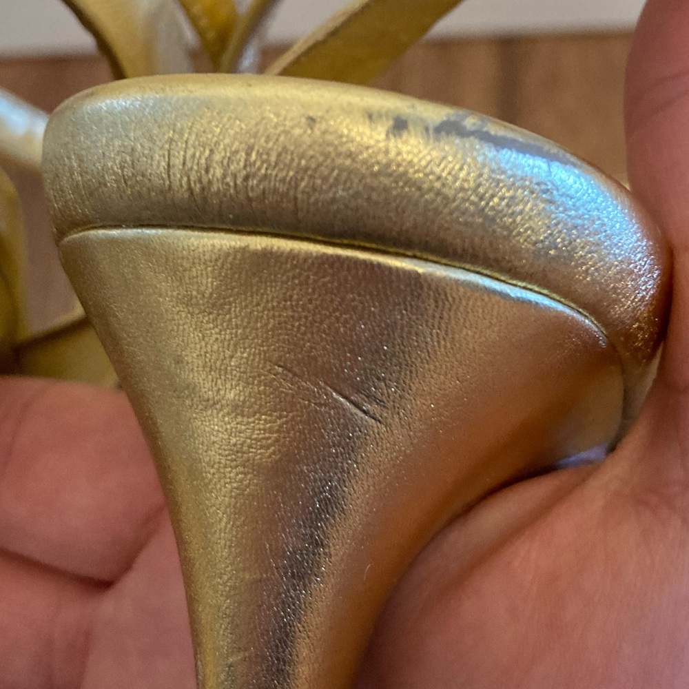 🌸 BCBG gold t strap heels - Picture 6 of 10